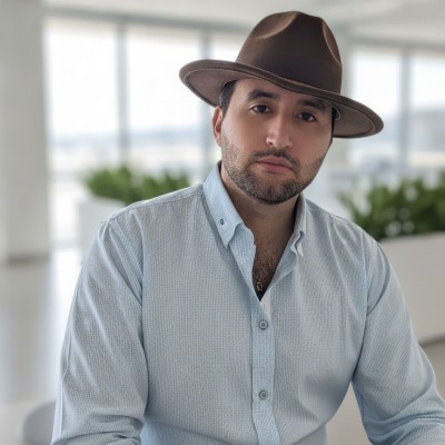 Gabriel González